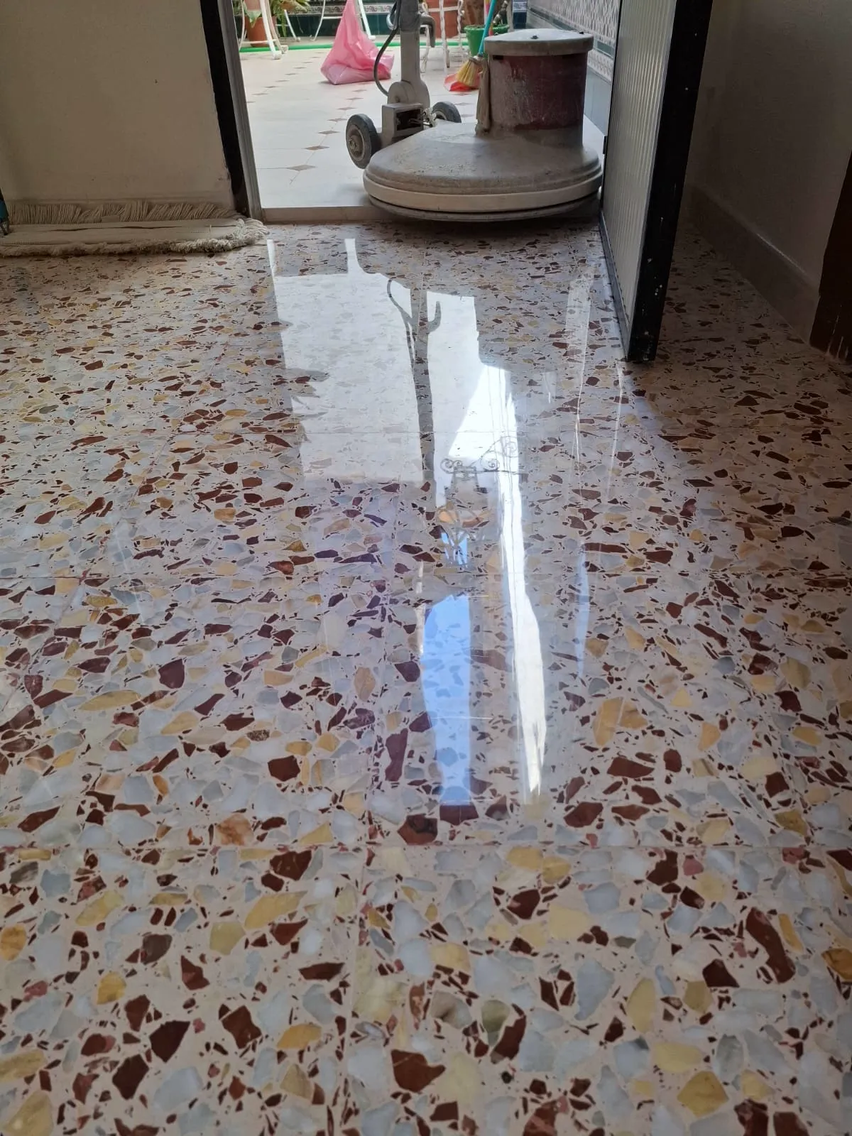 Después — Pulido de terrazo de chinitas